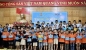 70 học sinh là con của nữ đoàn viên, người lao động xã Sơn Kim 1, Sơn Kim 2, huyện Hương Sơn được trao tặng học bổng